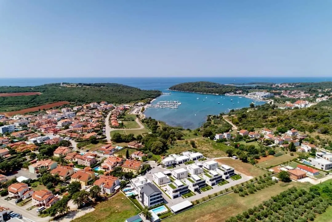 Villa Centinera Mit Pool In Meernaehe Banjole